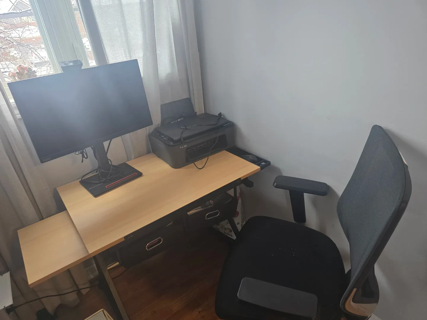 Office Chair and table