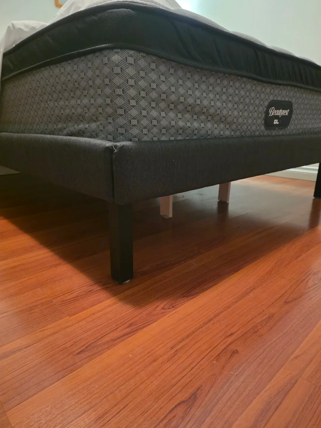 Breeze Queen Platform Bed image indicator(5)