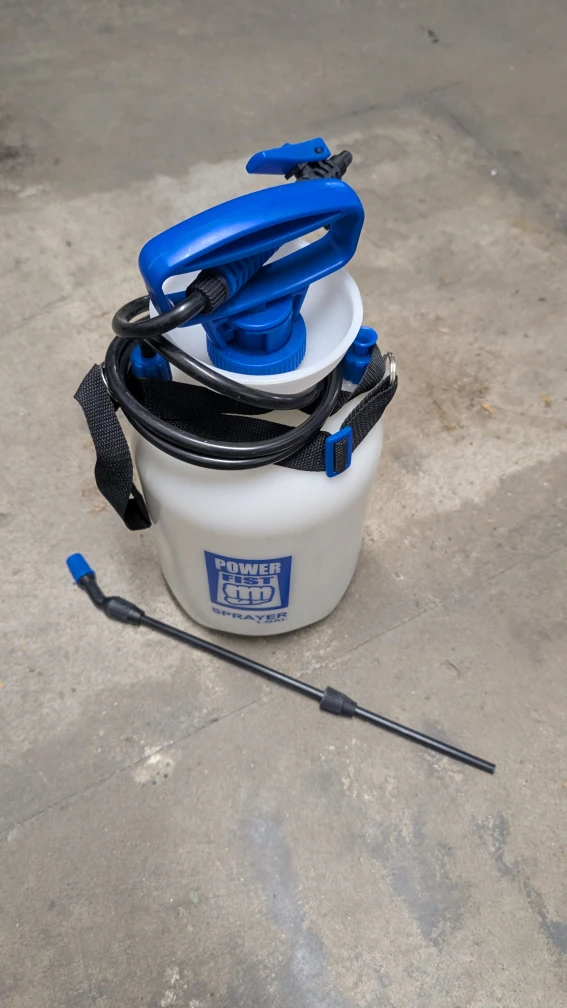 Power Fist 1 Gallon Spot Sprayer - photo 2