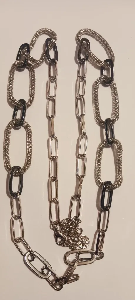 NEW !! Silver Tone Chain Link Necklace