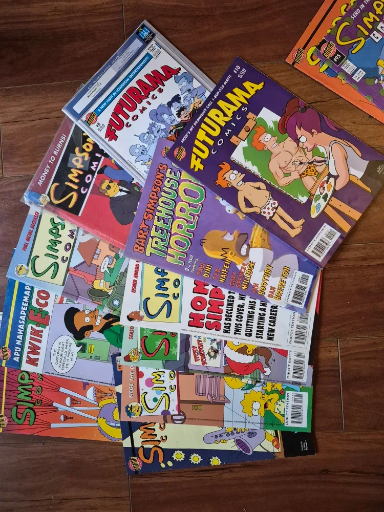 Simpsons & Futurama Comics Lot