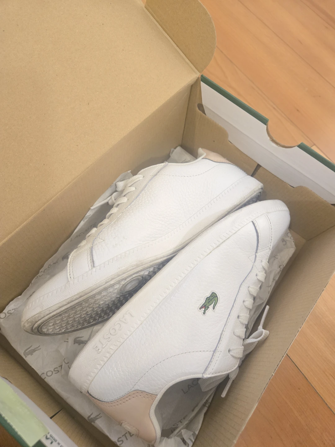 Lacoste Sneakers - Size 8.5 - photo 2