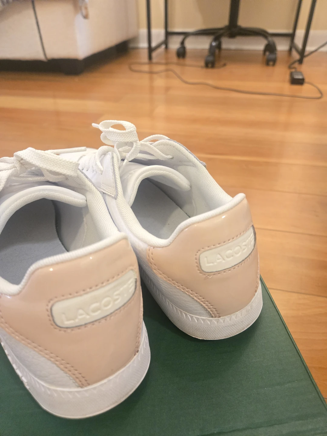 Lacoste Sneakers - Size 8.5 - photo 3