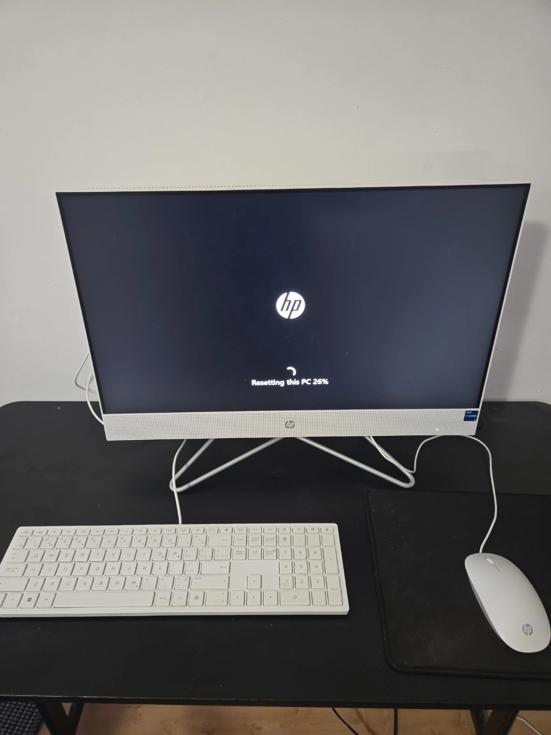 HP All-in-One Desktop PC - Like New!