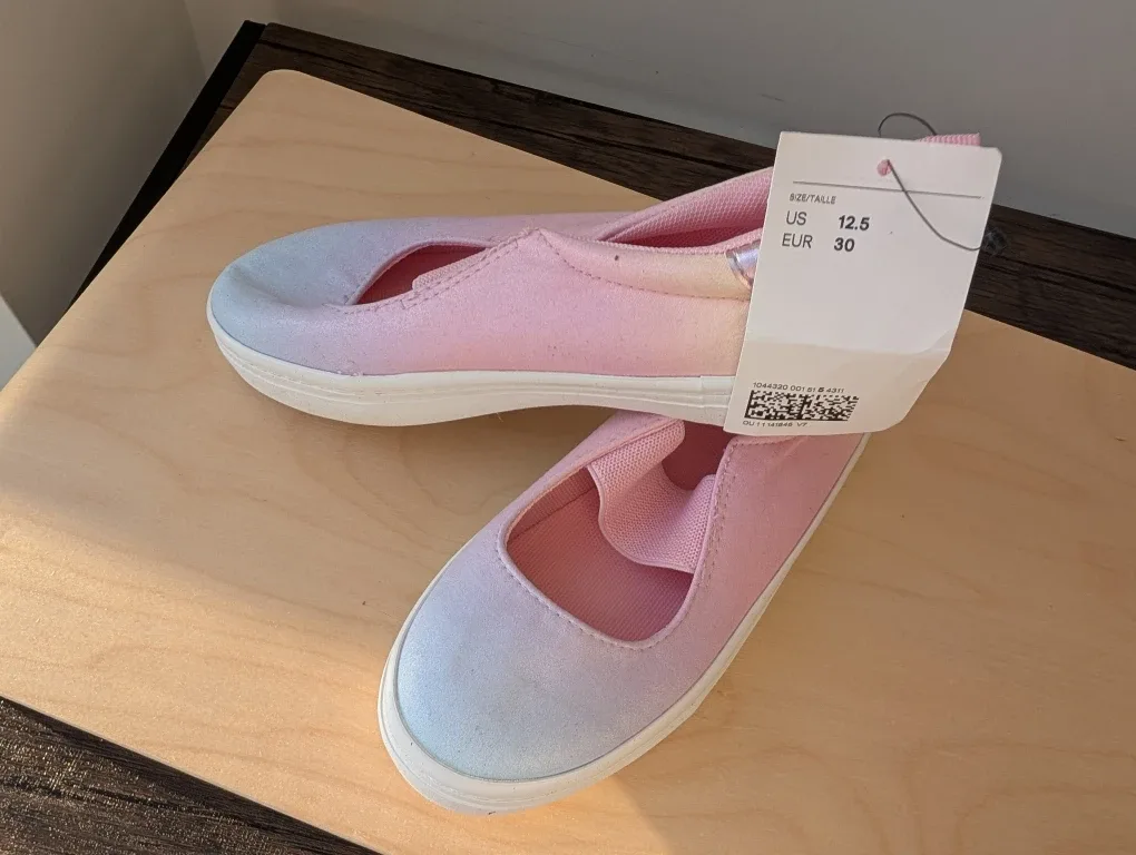 New H&M Pink Slip-On Shoes - Size 12.5 (US)