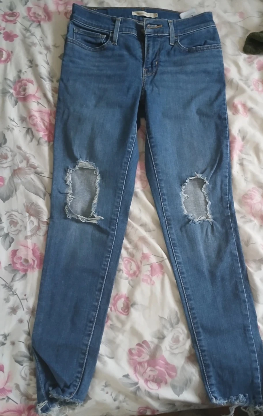 Levi's 710 Super Skinny Jeans - Size 27