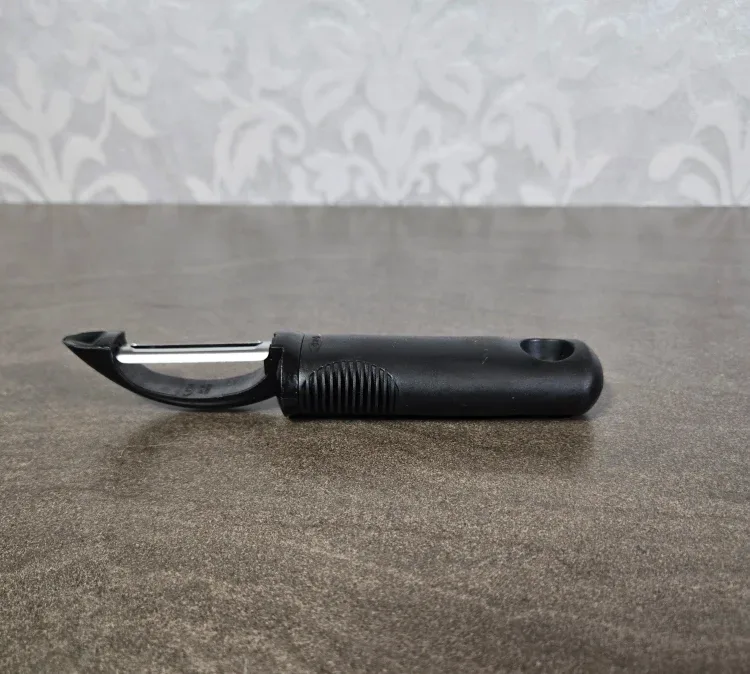 OXO Good Grips Peeler