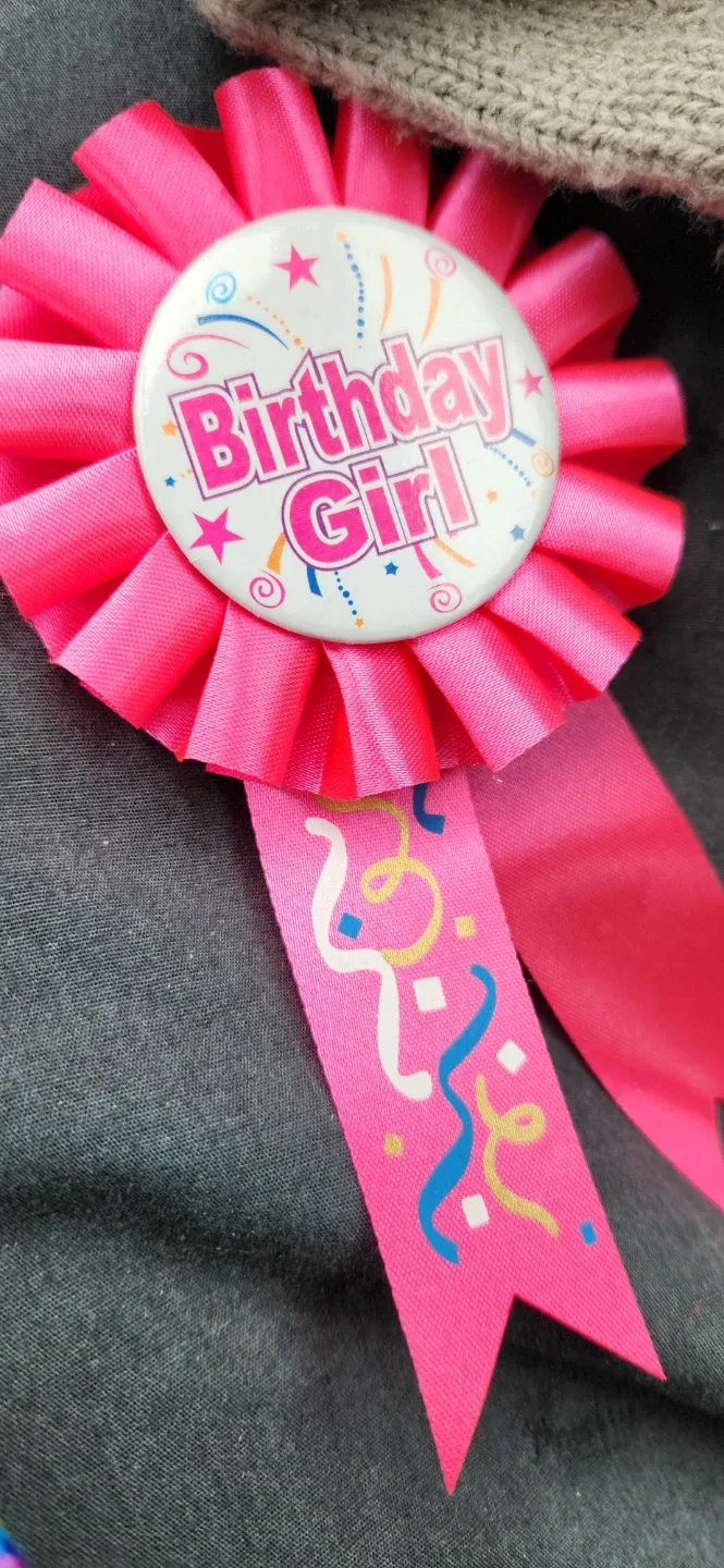 Birthday Girl Ribbon Rosette Pin - Pink sustainability star ♻️