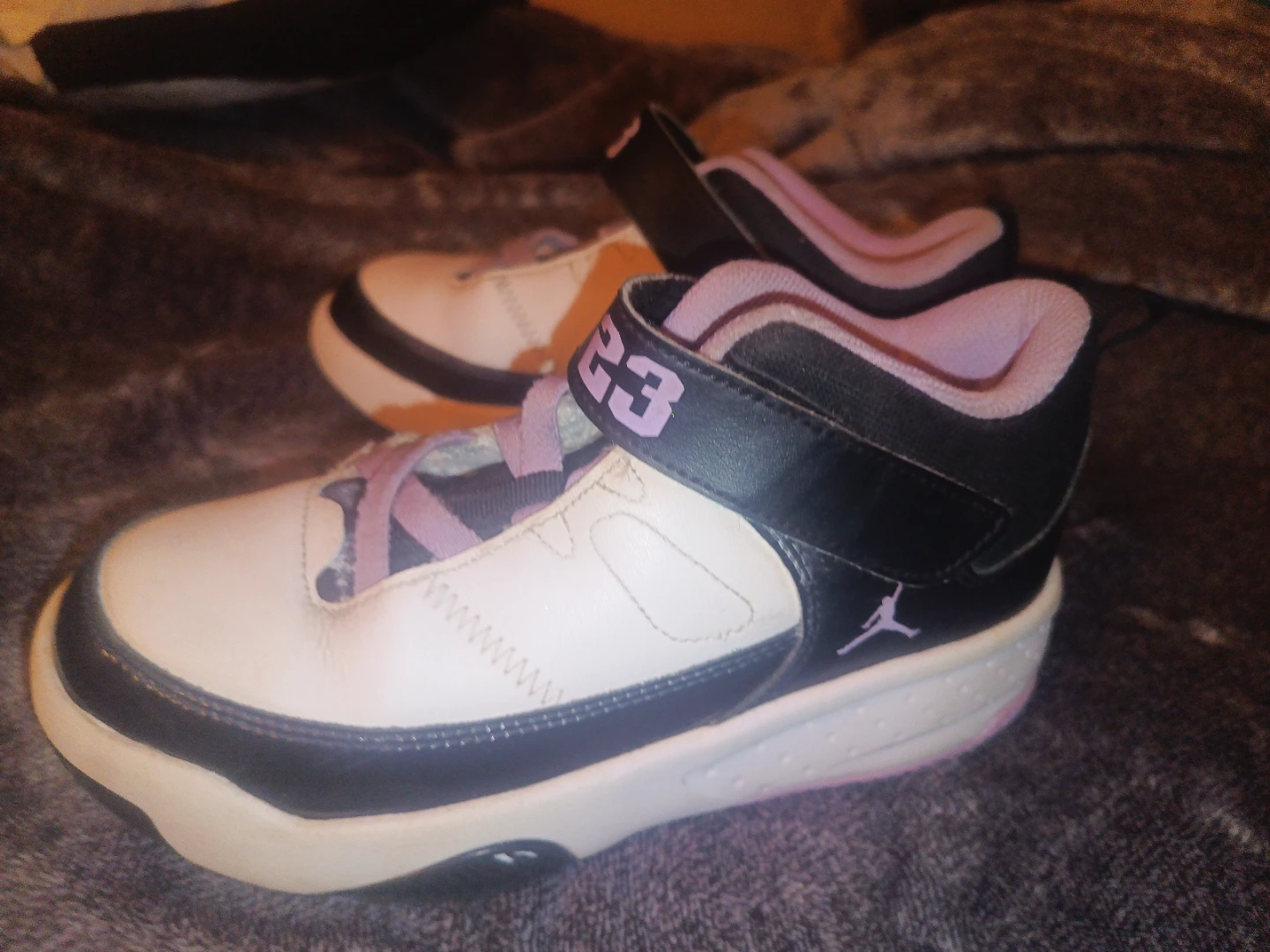 Jordan Max Aura  Girls Youth 1 White Black Purple - photo 3