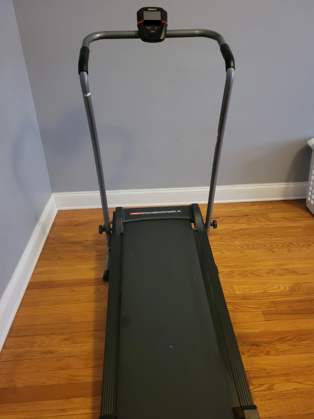 Weslo CardioStride 4.0 Treadmill - photo 3