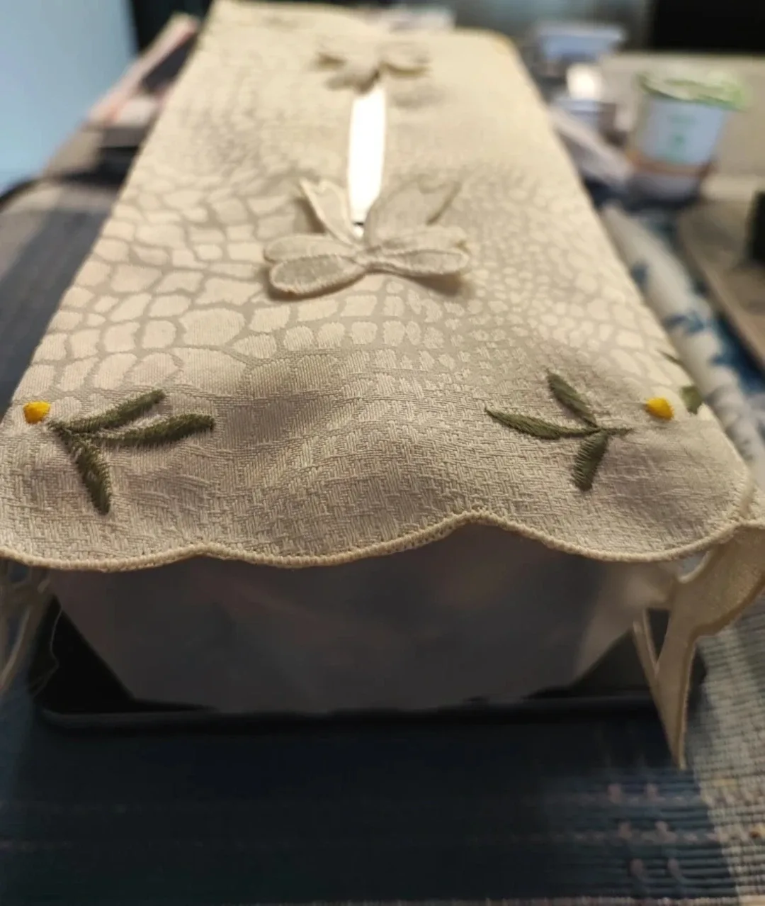 #CLEANOUT🆕 Embroidered Tissue Box Cover image indicator(3)