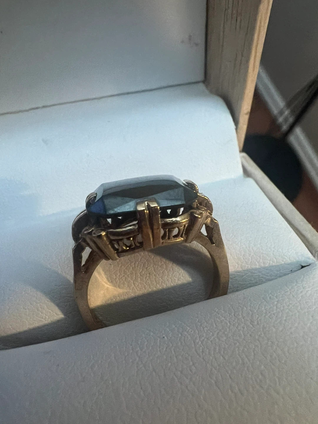 Vintage 10K Gold & Black Alaskan  Ring - photo 4