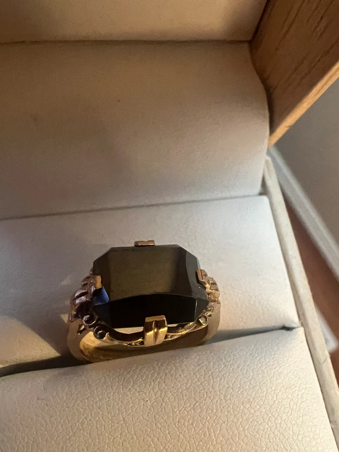 Vintage 10K Gold & Black Alaskan  Ring - photo 2