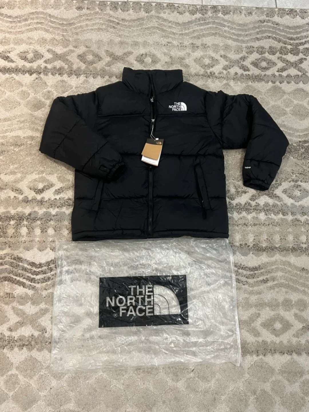 The North Face Puffer Jacket - Men's Medium