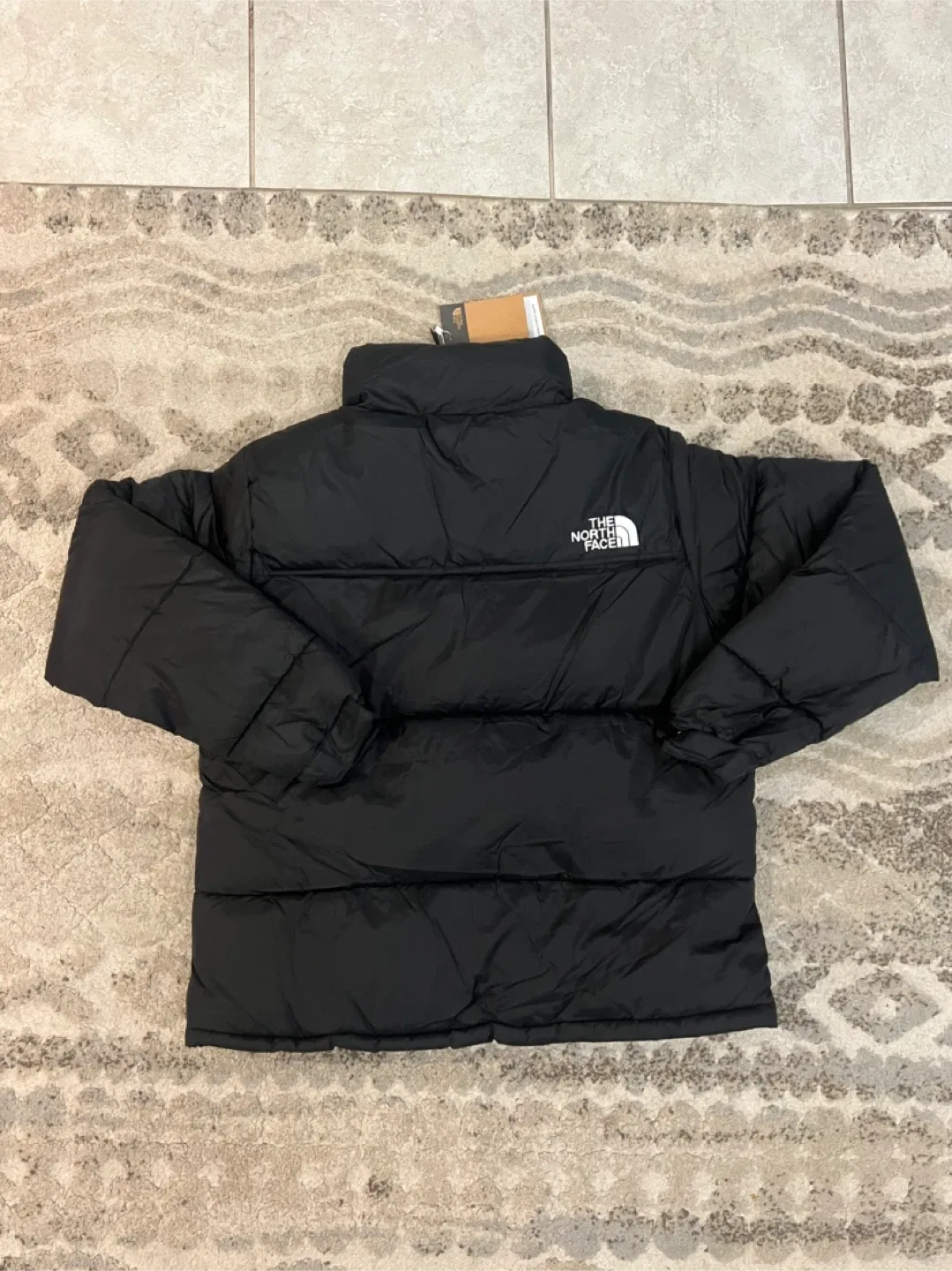 The North Face Puffer Jacket - Men's Medium image indicator(3)