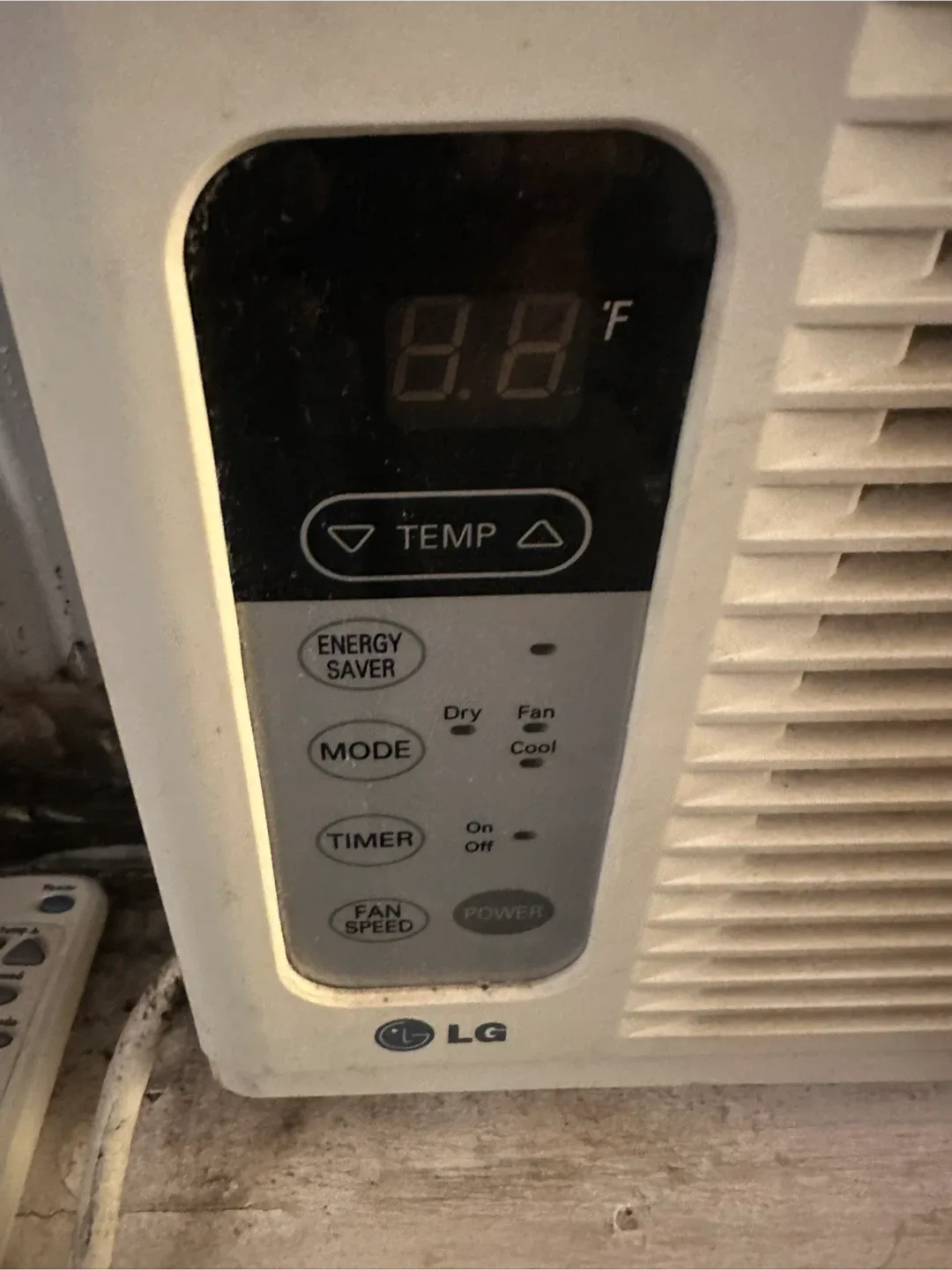 LG Window Air Conditioner image indicator(2)