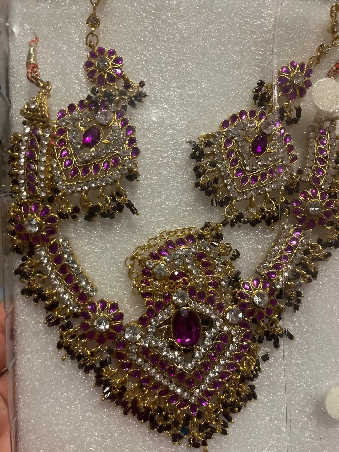 Jewellery Set - Necklace & Earrings image indicator(2)