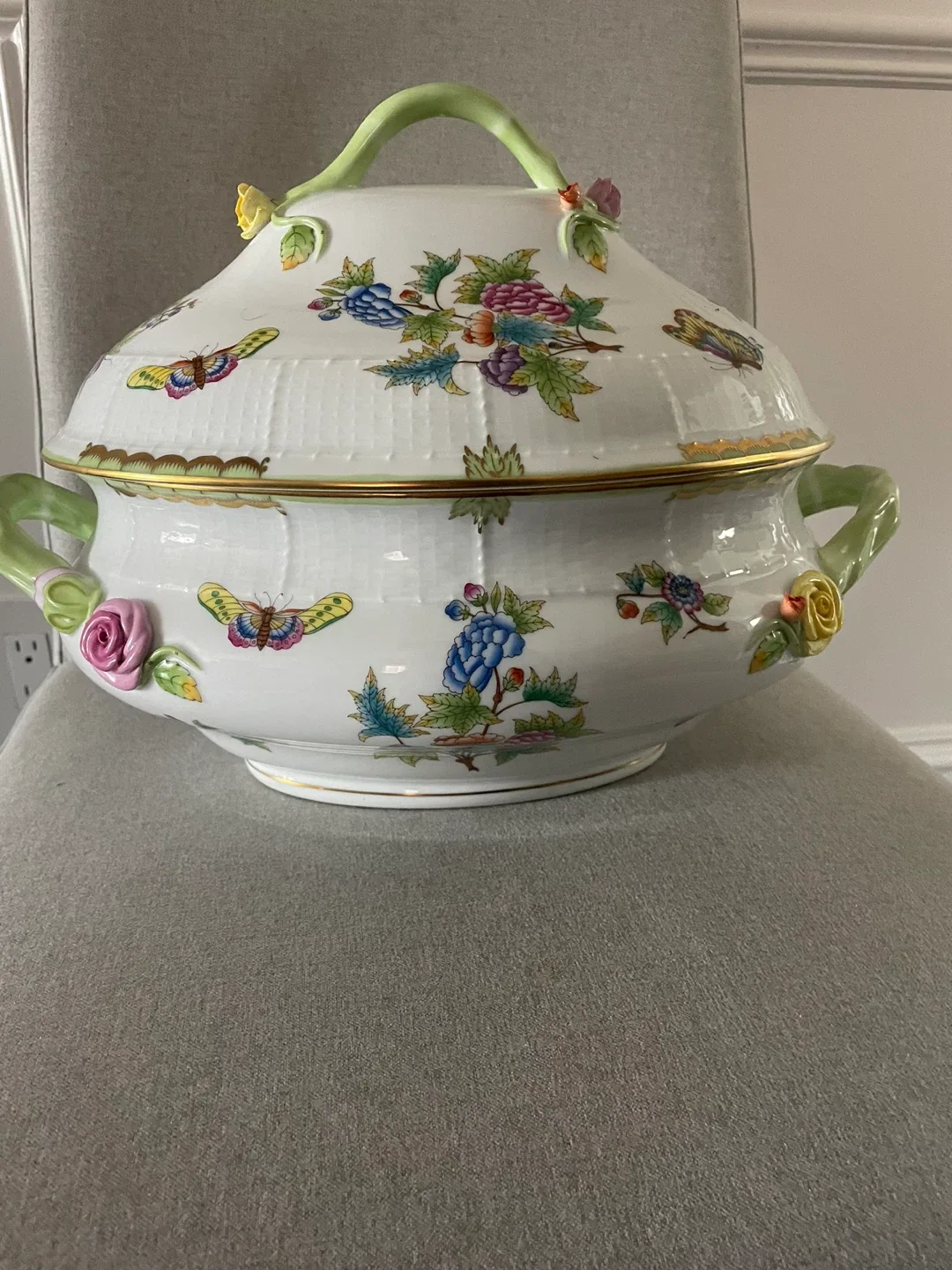 Herend Queen Victoria  Soup Tureen
