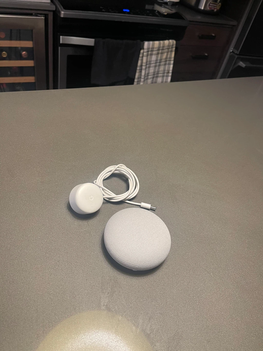 Google Nest Mini - Smart Speaker