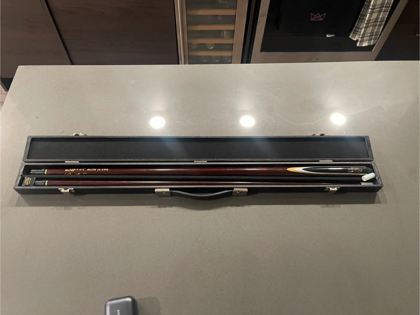 Cuetec Elite 18-696 Pool/Billiard Cue Stick