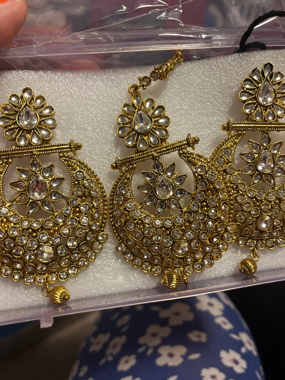 Earrings and Tikka Set - Gold image indicator(2)