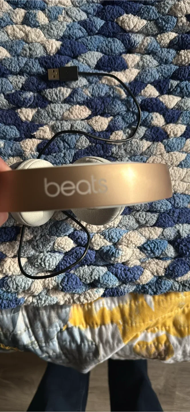 Beats Solo Headphones - Gold