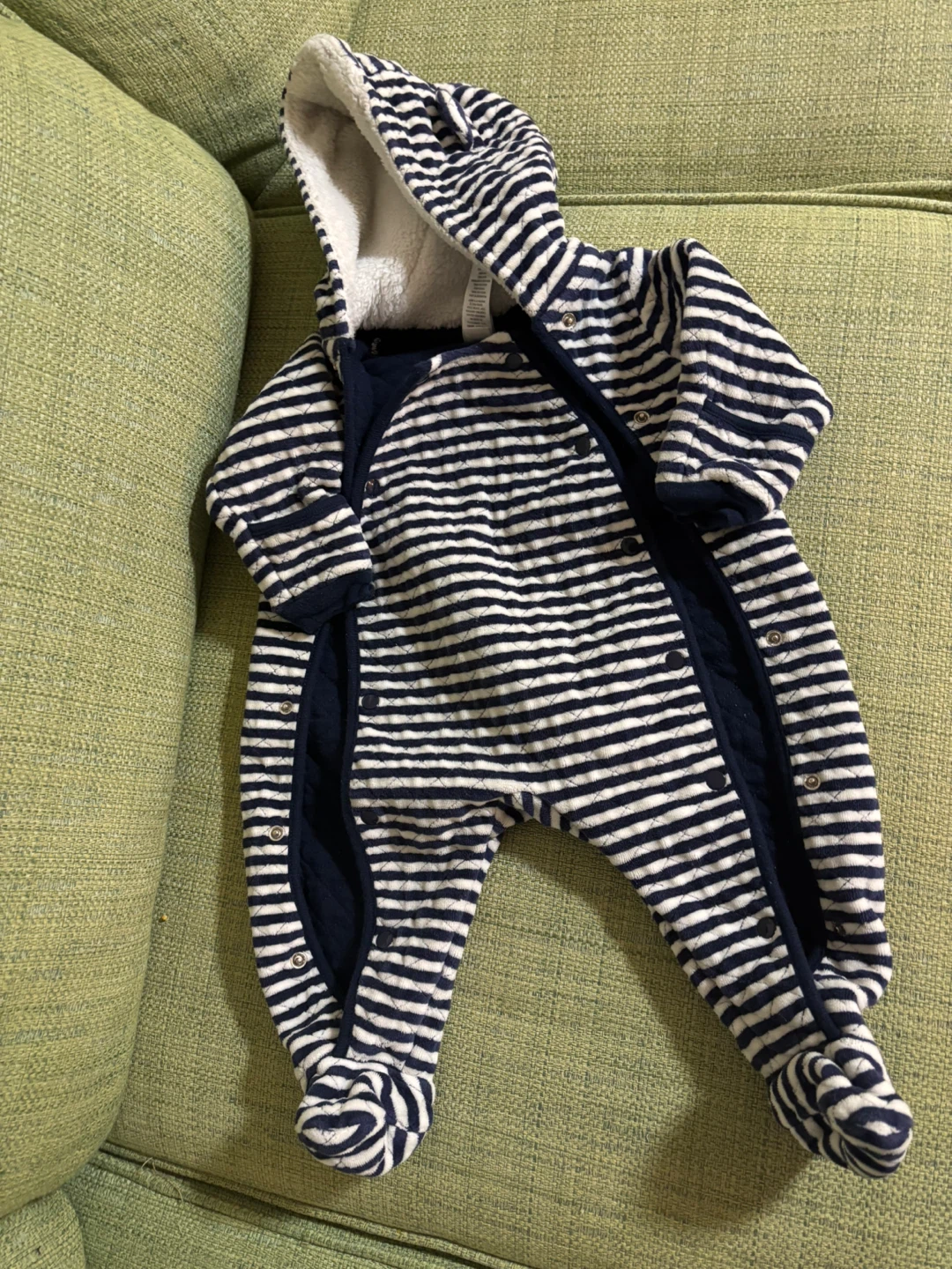 Moving sale Chaise Lounge, Striped Snowsuit - photo 5