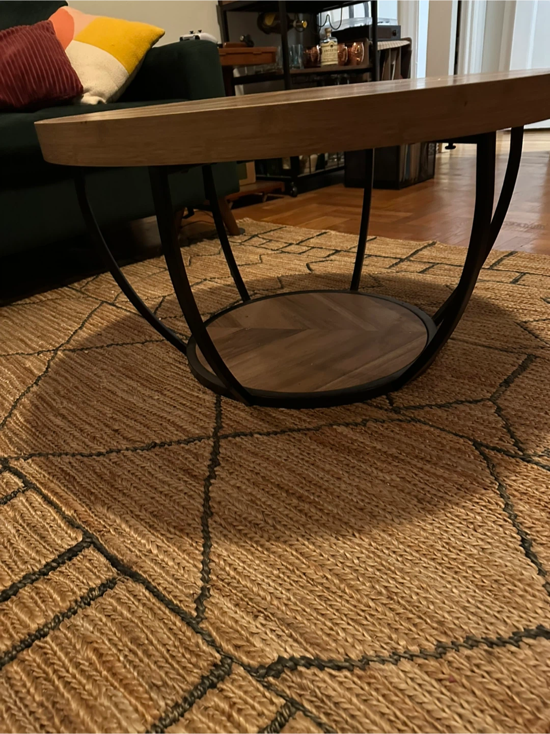 Round Wooden Coffee Table 31” - photo 3
