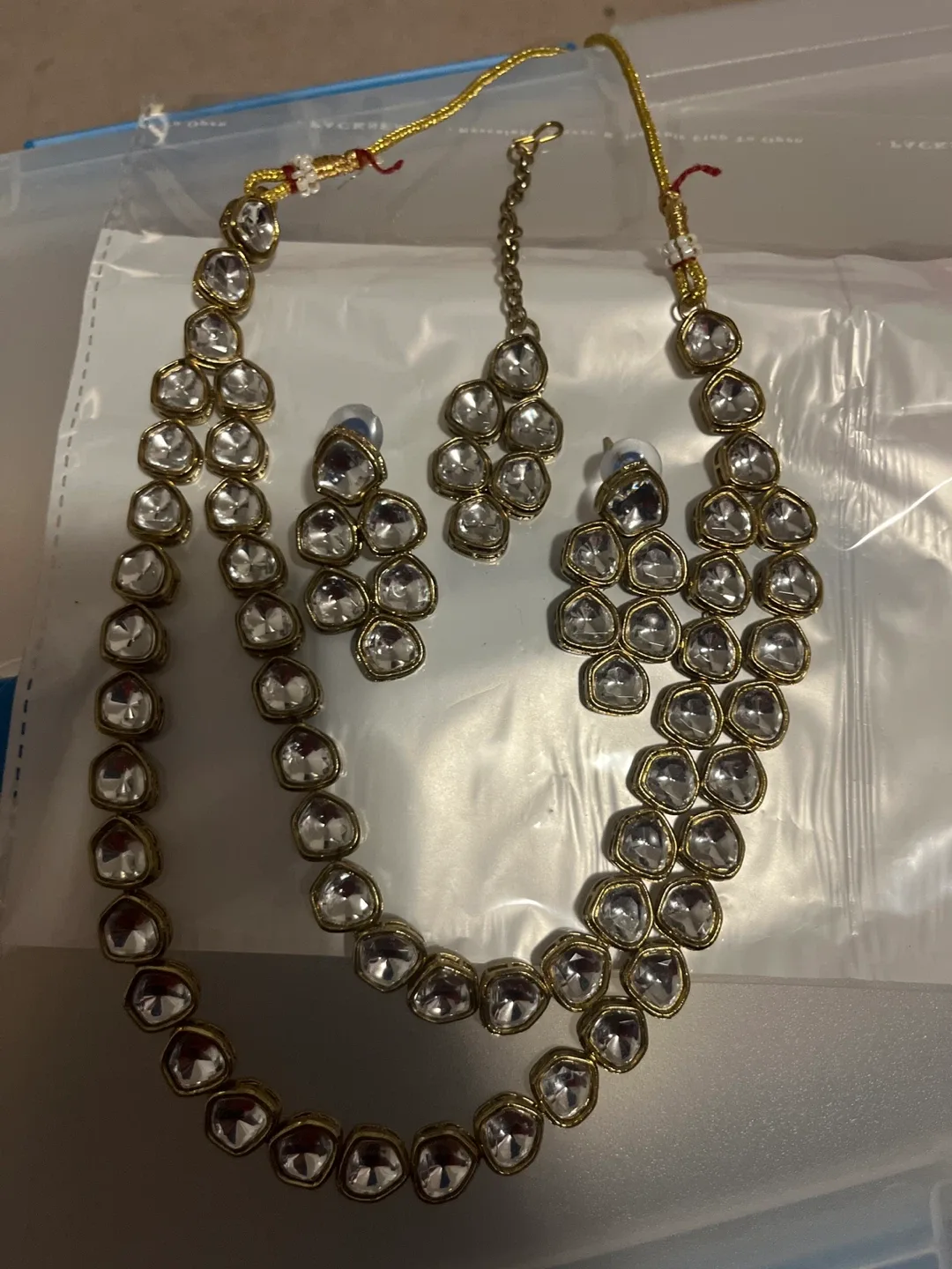 Necklace and Earring Set image indicator(2)