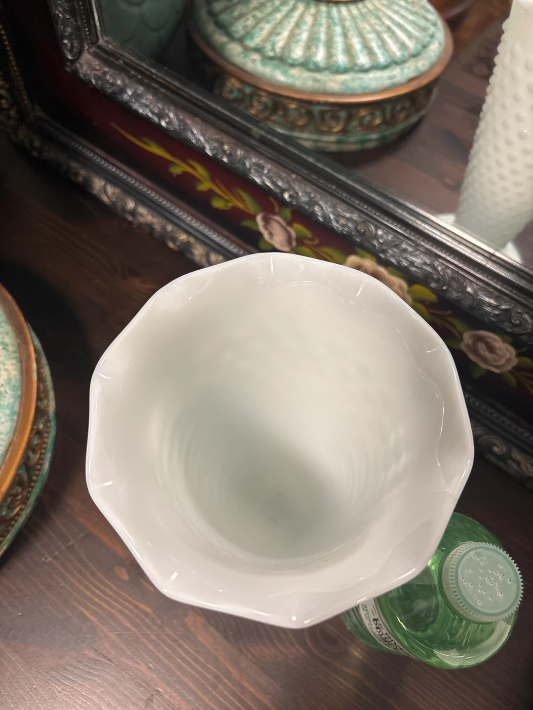 Vintage Fenton Hobnail Milk Glass Vase - photo 3