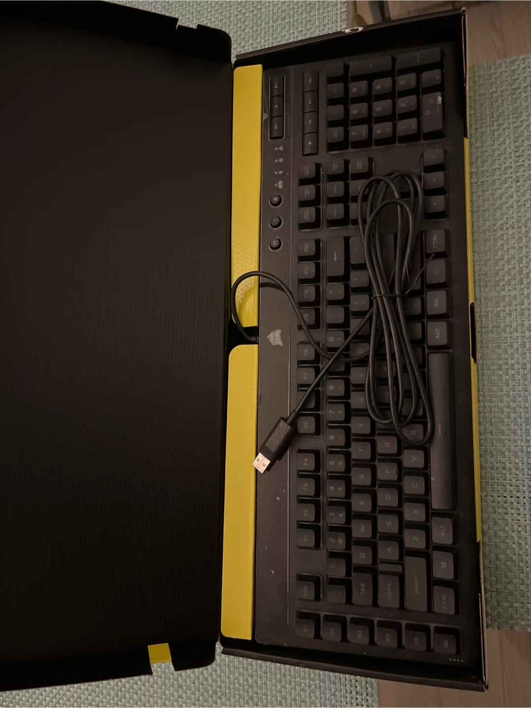 Corsair K55 RGB PRO Gaming Keyboard - photo 2