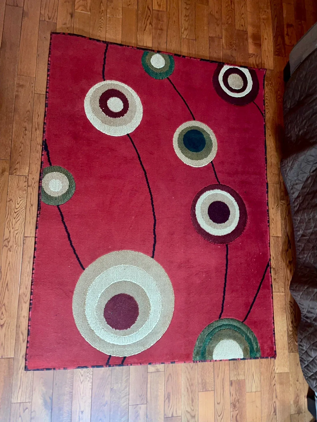 Red Area Rug with Circle Design image indicator(3)