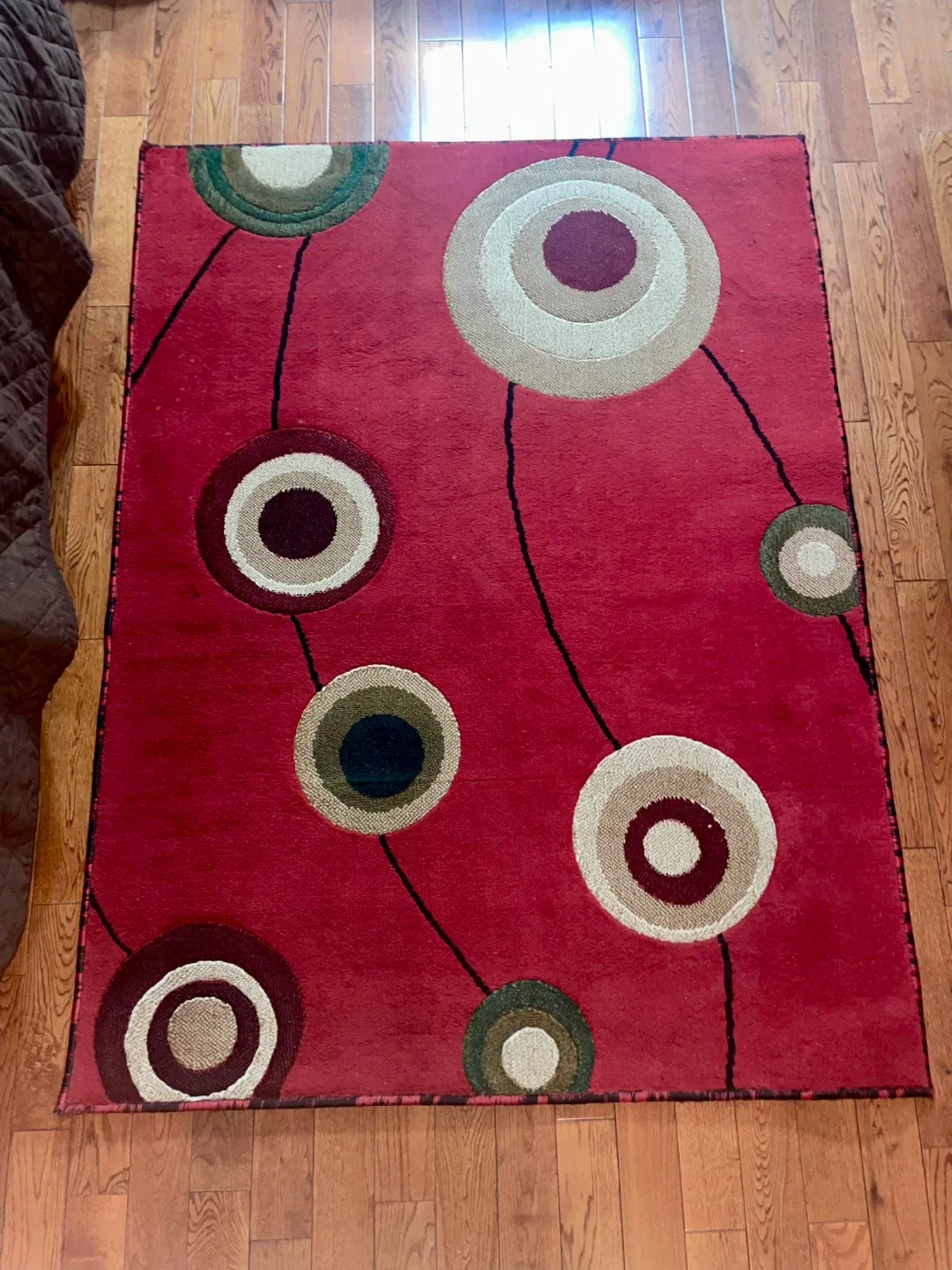 Red Area Rug with Circle Design image indicator(2)