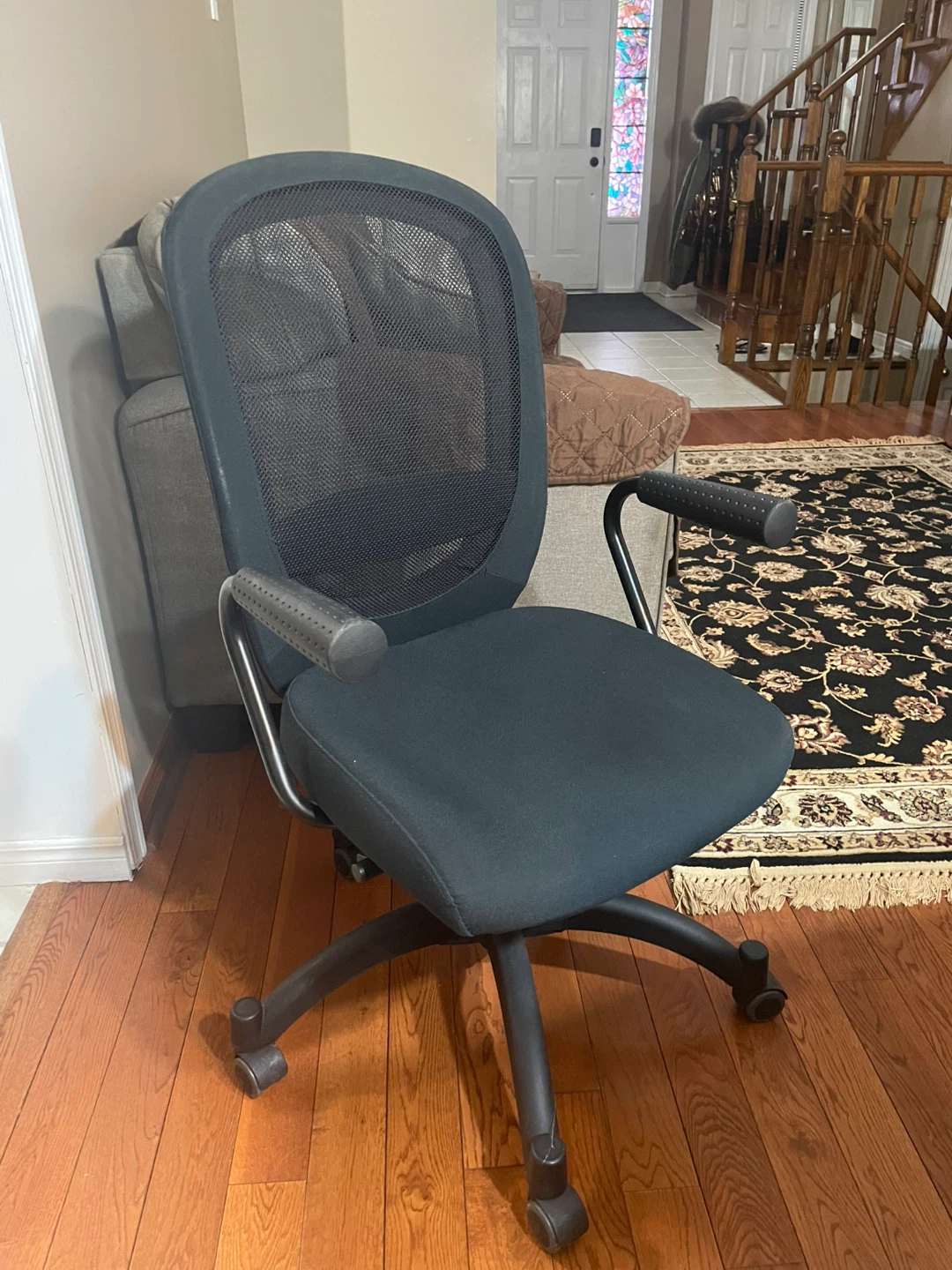 Black Office Chair - photo 2