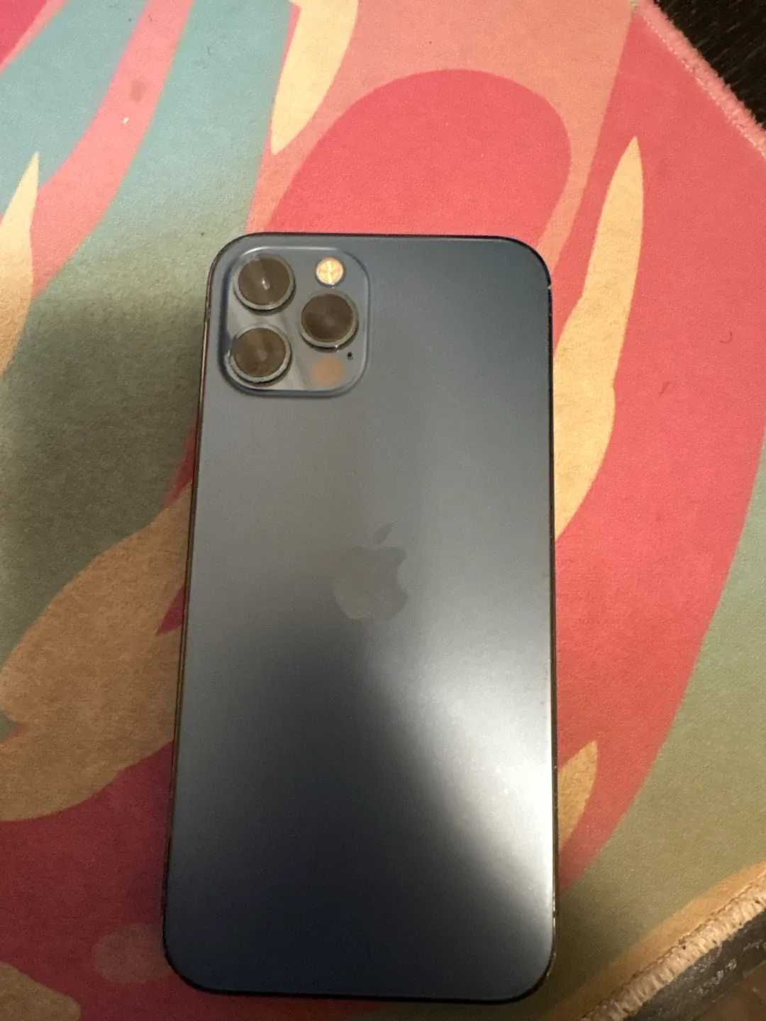 Apple iPhone 12 Pro - Cracked Screen