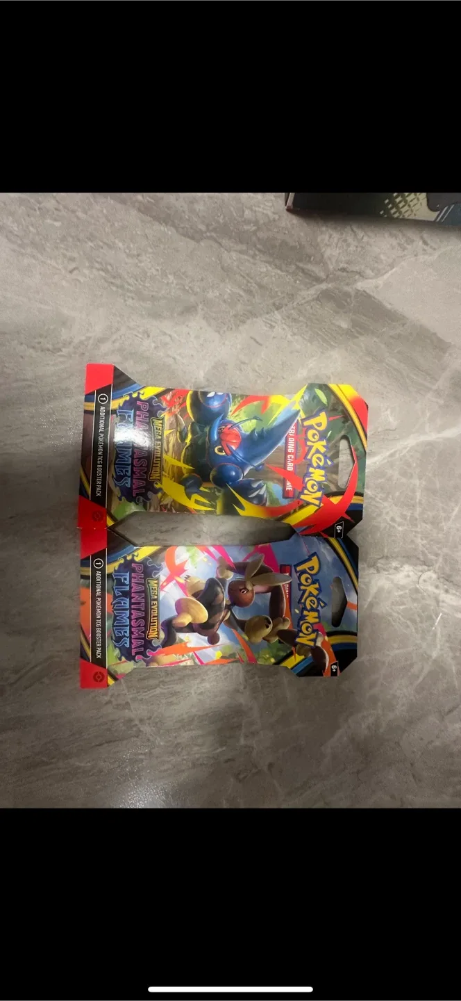 Pokémon TCG Packs & Premium Figure Collection image indicator(2)