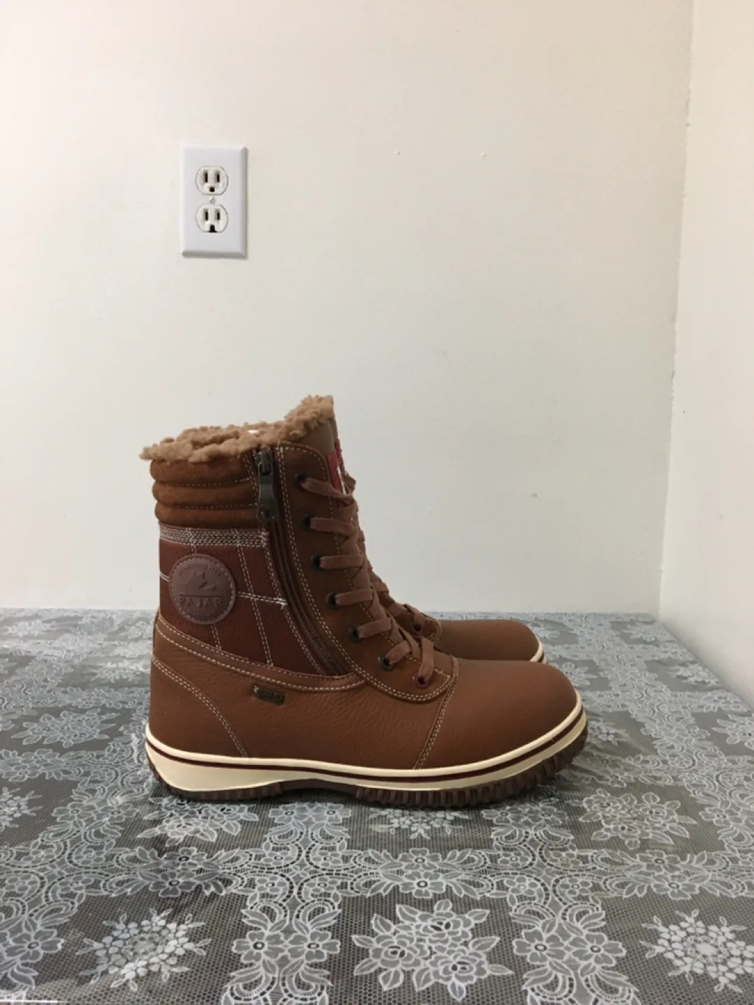 Pajar Brown Winter Boots - Size 9 image indicator(2)