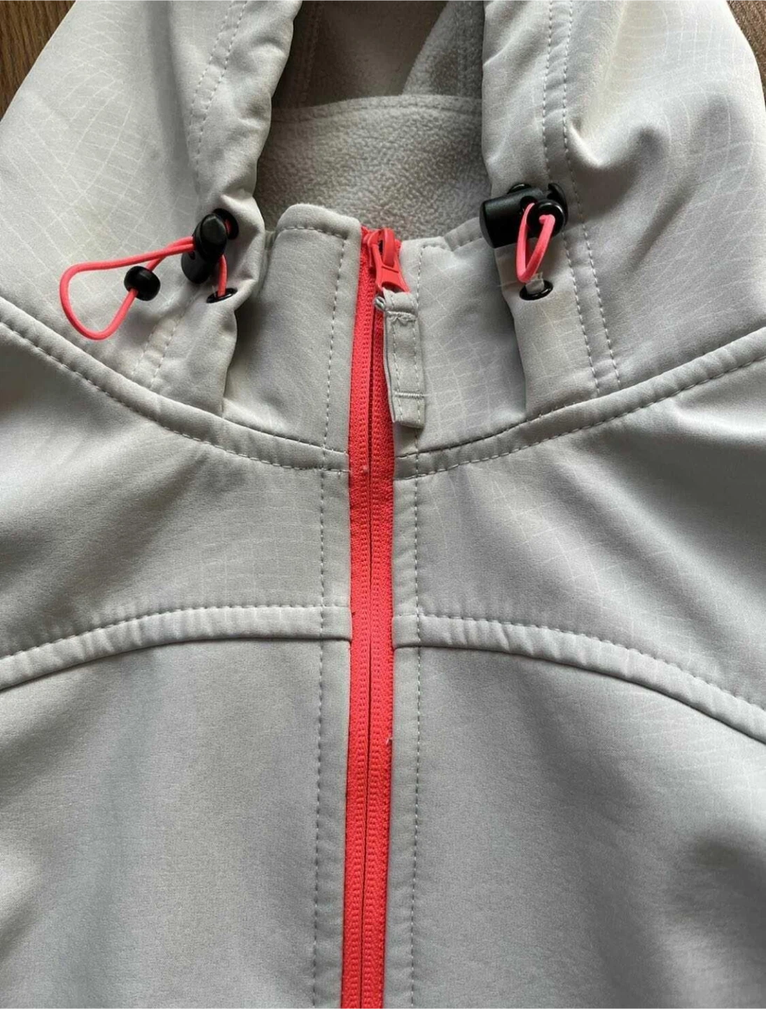 Athletic Works women’s large soft shell jacket, hood, off white - photo 4