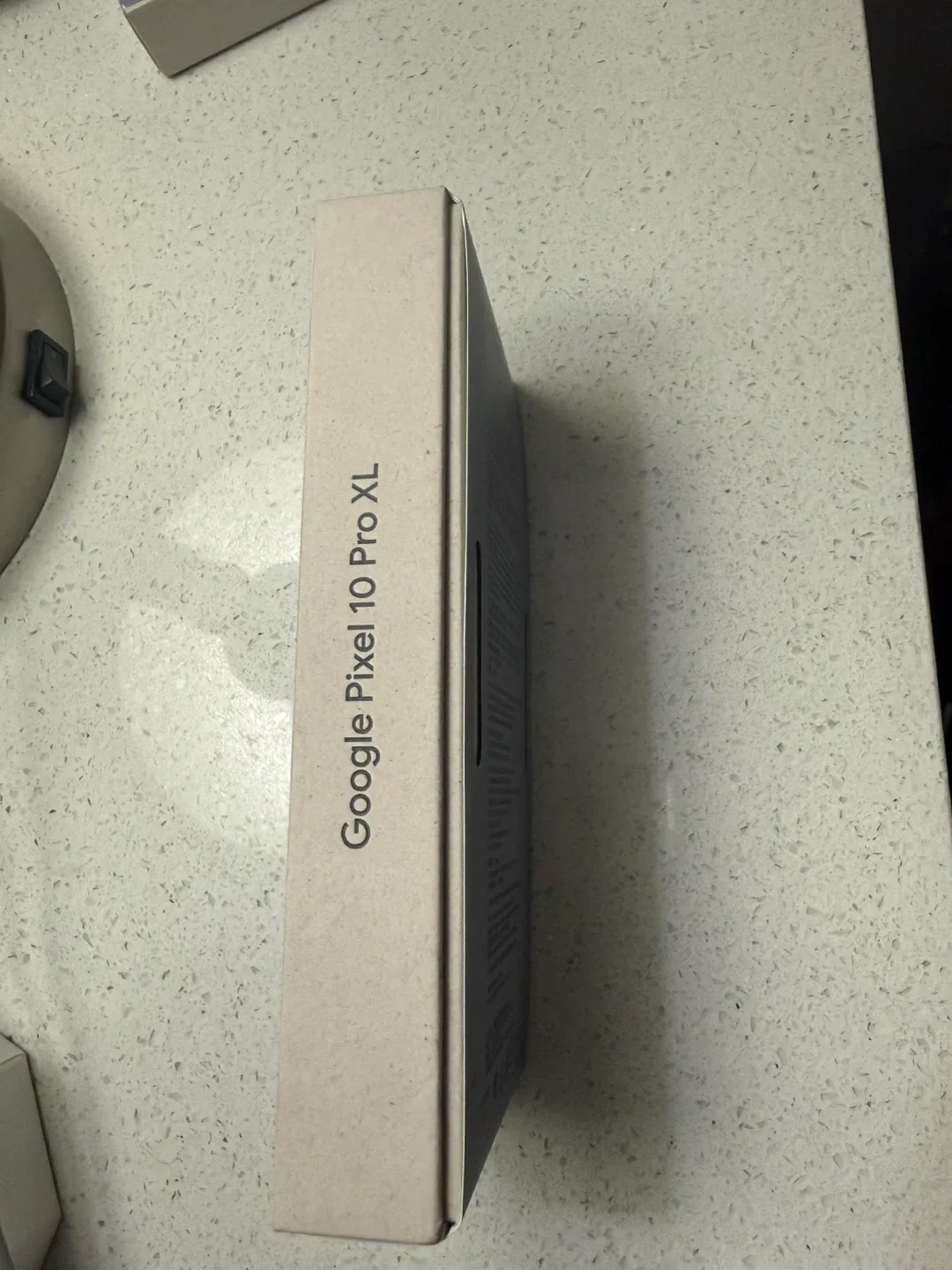 Google Pixel 10 Pro XL - Moonstone - 256 GB - New in Box image indicator(2)