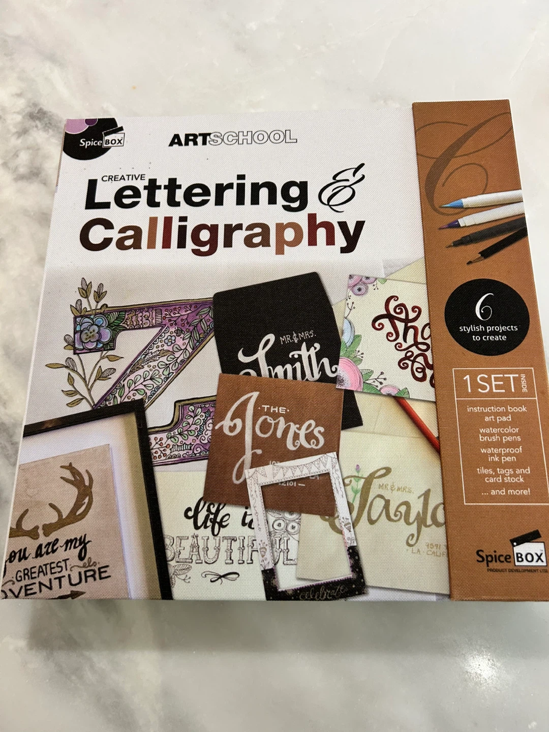 Art School Lettering & Calligraphy Set - New