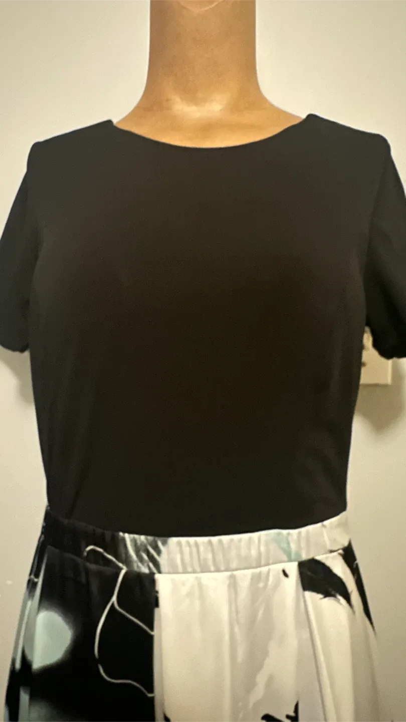 Giani Black & Floral Print Maxi Dress image indicator(2)