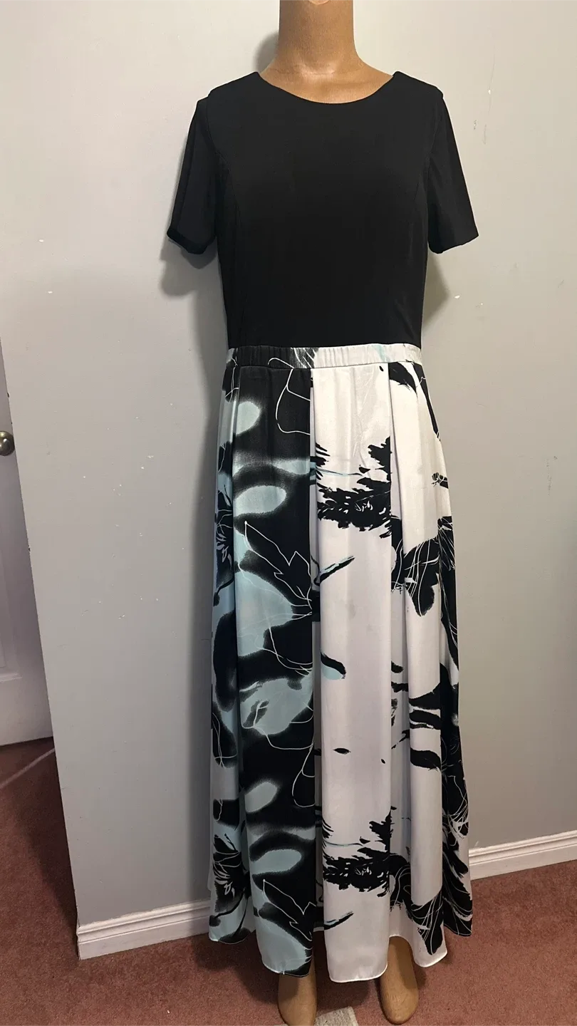 Giani Black & Floral Print Maxi Dress