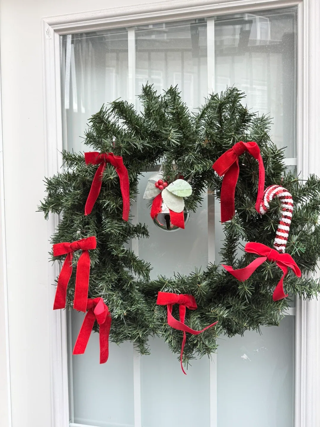 Christmas Wreath with Red Bows