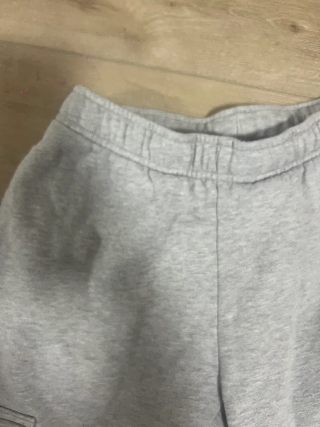 Aritzia Sweatfleece Cozy Fleece Mega Fit Cargo Pants 2XS image indicator(3)