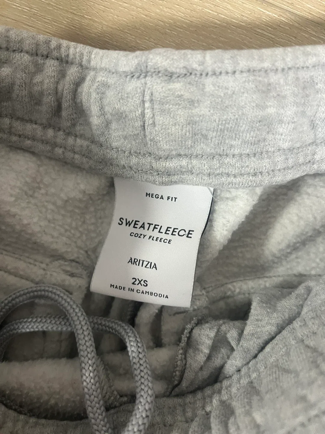 Aritzia Sweatfleece Cozy Fleece Mega Fit Cargo Pants 2XS image indicator(4)