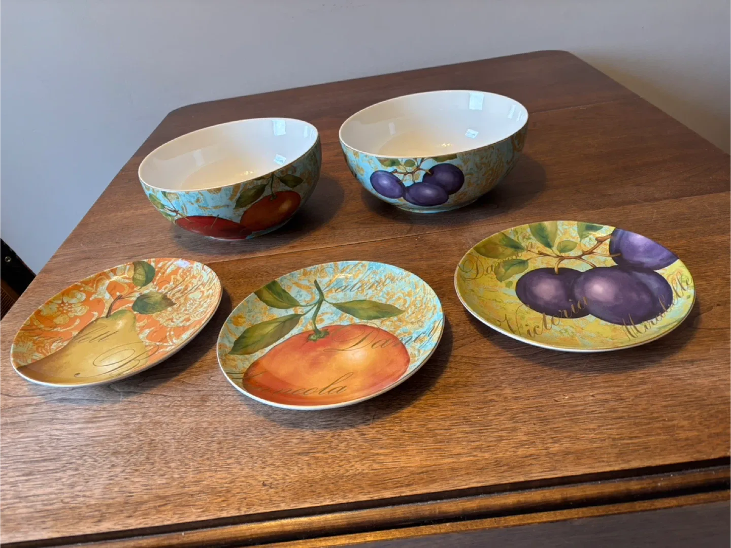 Certified International Fruit Bowl & Plate Set