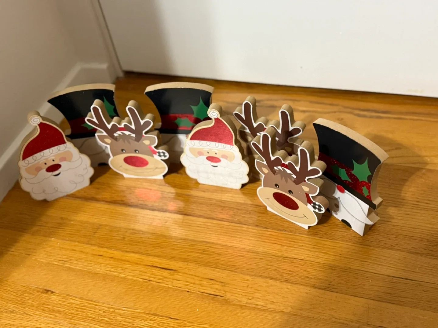 Assorted Christmas Wooden Decorations image indicator(4)