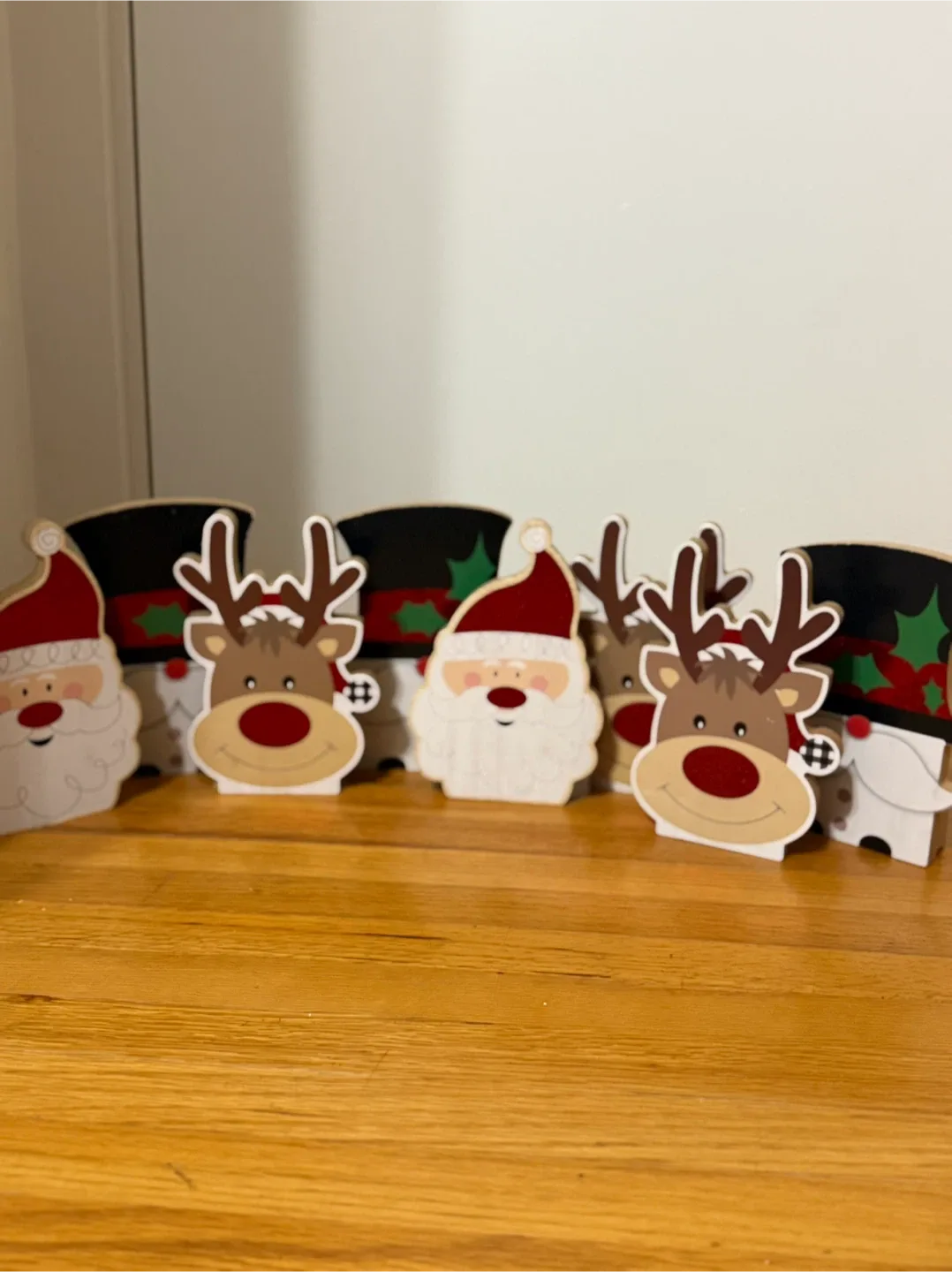 Assorted Christmas Wooden Decorations image indicator(3)