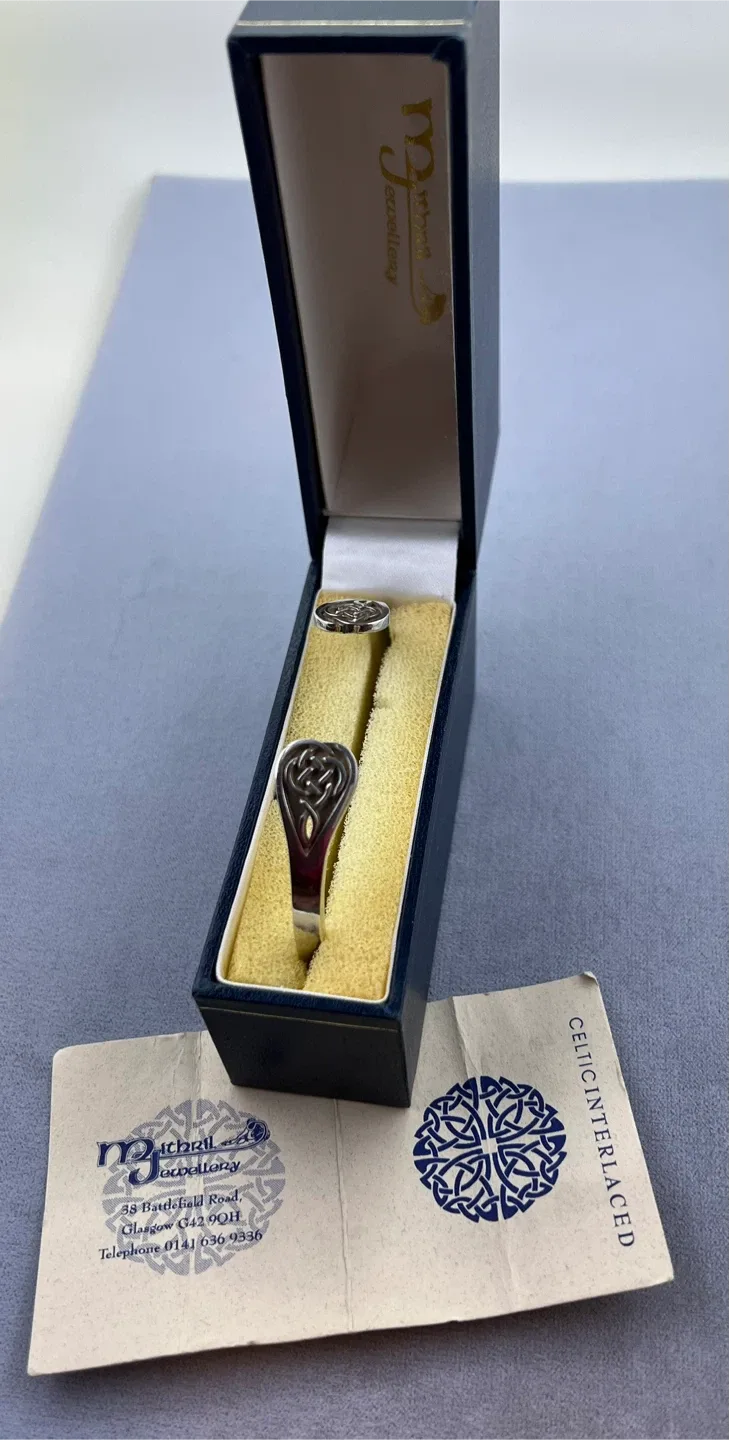 Vintage Silver Celtic Cuff Bracelet image indicator(3)