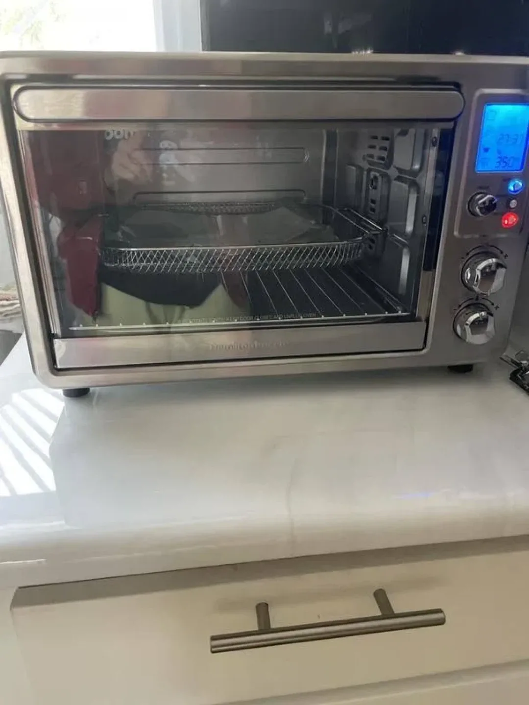 Hamilton Beach Countertop Oven with Air Fry